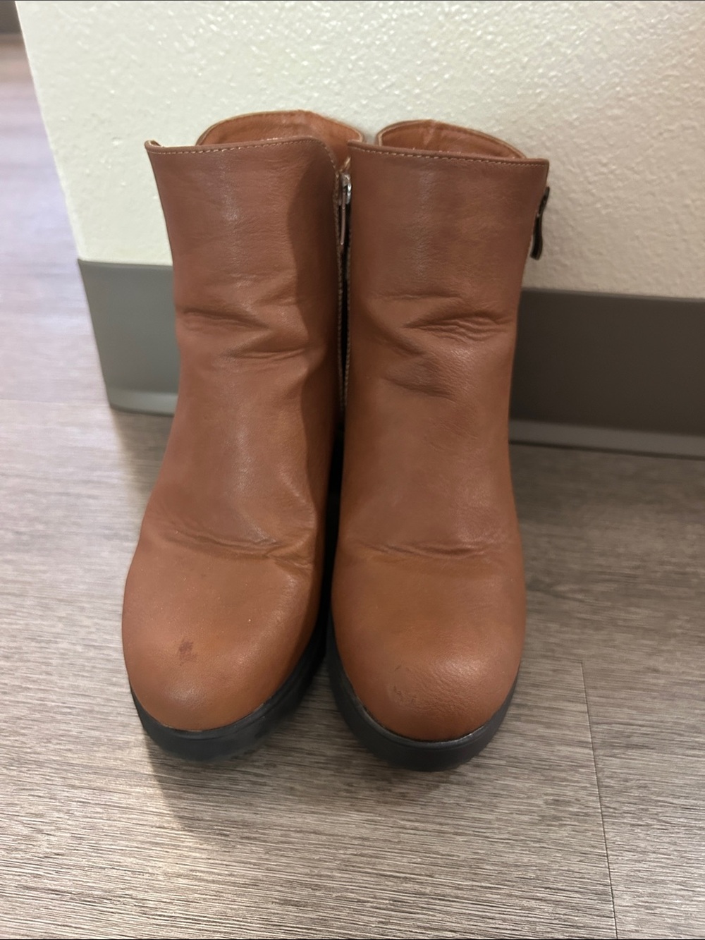 Dream Pairs Chestnut Brown Leather Ankle Booties with Side Zipper